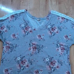 Short sleeve t-shirt size m